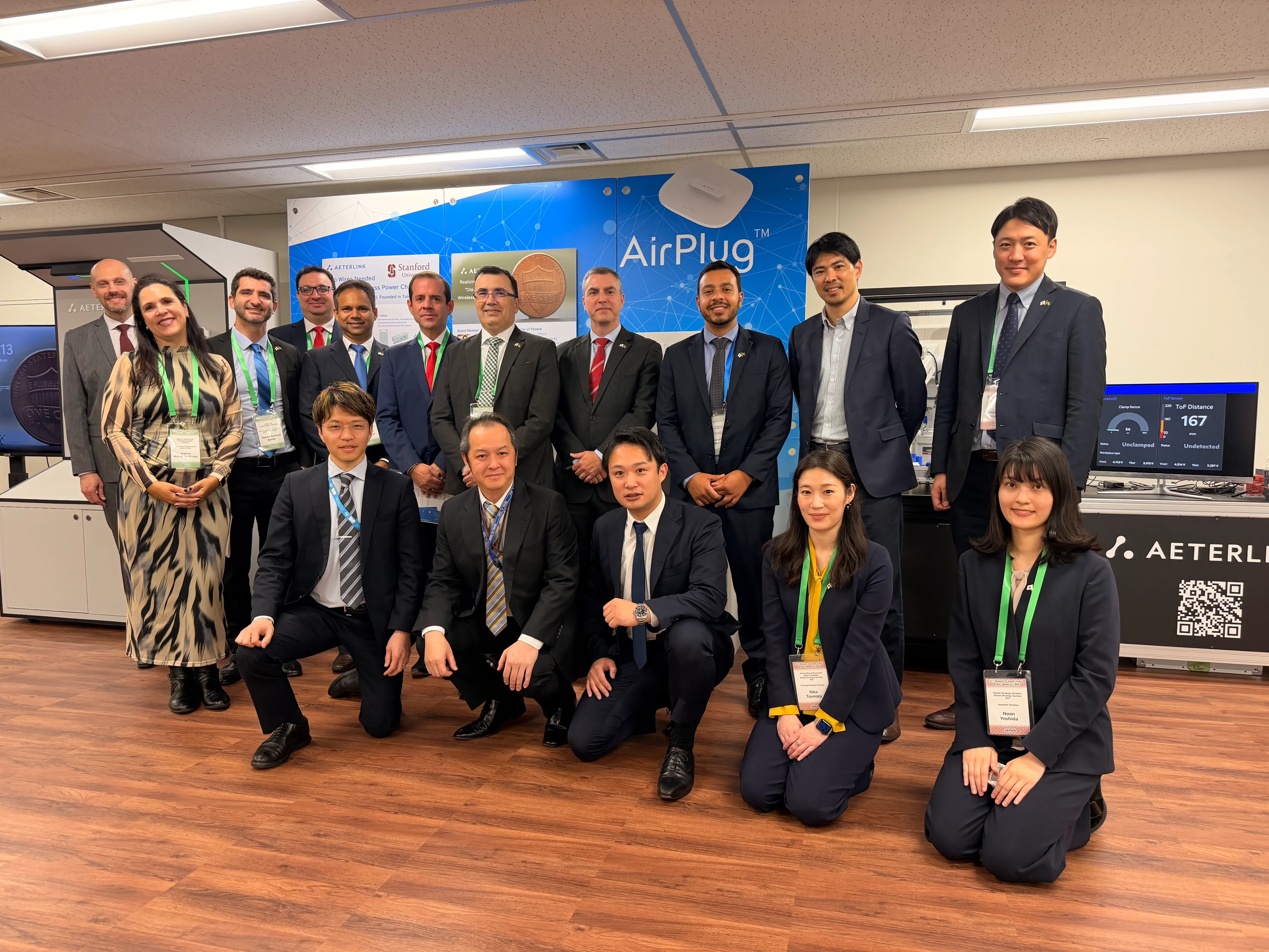 ブラジル連邦共和国通信省等関係者による当社オフィス訪問の様子